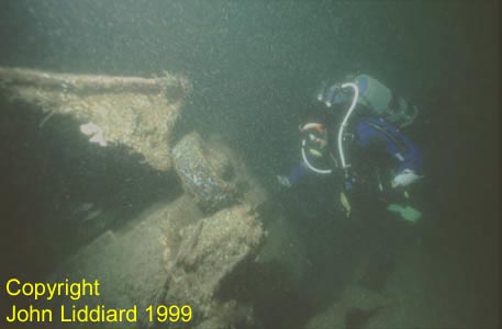 Diver and Sherman tank. Link to copyright statement. 99287_02_small.jpg